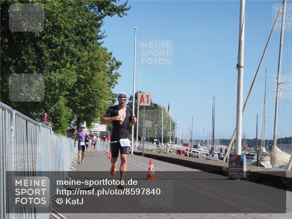 17.08.2025 - KN Förde Triathlon 2025 KatJ http://msf.ph/oto/8597840 17.08.2025 11:47:21 Laufen 261 meine-sportfotos.de