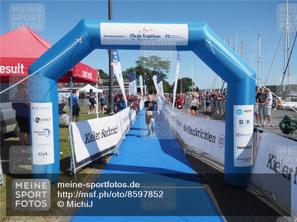 17.08.2025 - KN Förde Triathlon 2025 MichiJ http://msf.ph/oto/8597852 17.08.2025 12:09:10 Laufen 616 meine-sportfotos.de