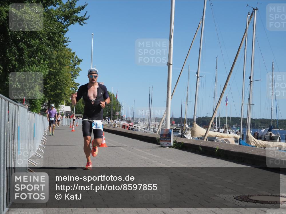 17.08.2025 - KN Förde Triathlon 2025 KatJ http://msf.ph/oto/8597855 17.08.2025 11:47:22 Laufen 261 meine-sportfotos.de