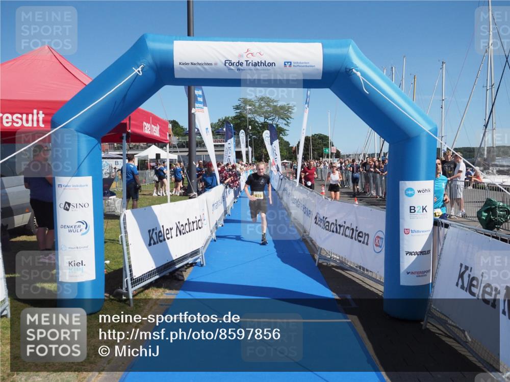 17.08.2025 - KN Förde Triathlon 2025 MichiJ http://msf.ph/oto/8597856 17.08.2025 12:09:10 Laufen 616 meine-sportfotos.de