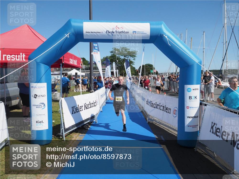 17.08.2025 - KN Förde Triathlon 2025 MichiJ http://msf.ph/oto/8597873 17.08.2025 12:09:10 Laufen 616 meine-sportfotos.de