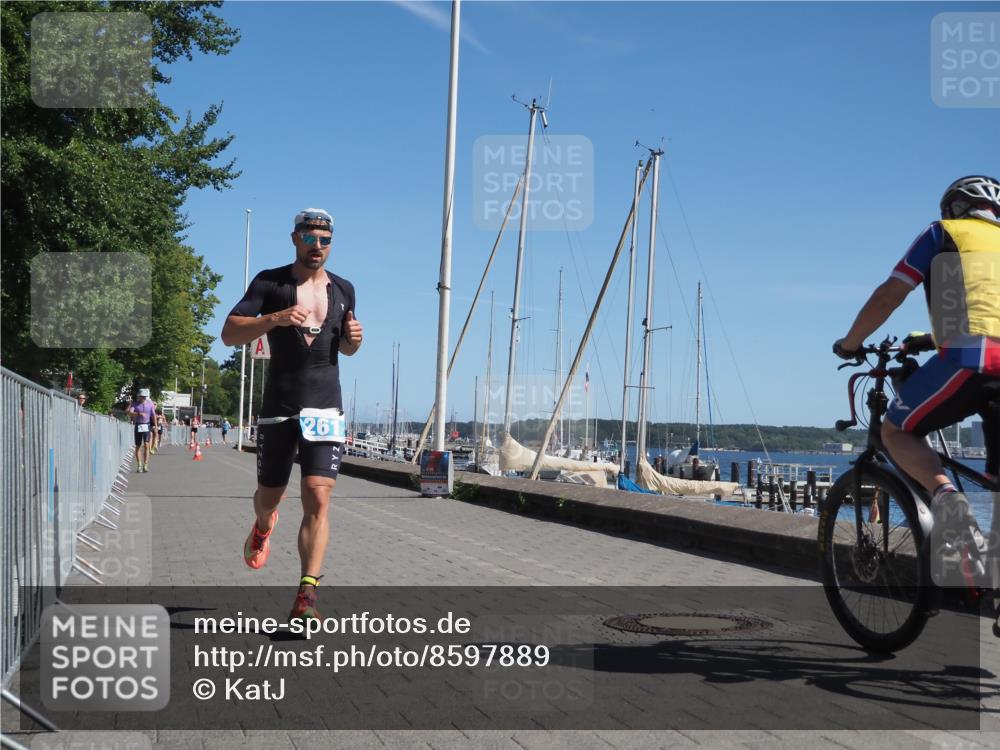 17.08.2025 - KN Förde Triathlon 2025 KatJ http://msf.ph/oto/8597889 17.08.2025 11:47:23 Laufen 261 meine-sportfotos.de