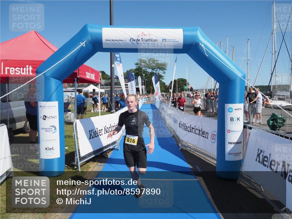 17.08.2025 - KN Förde Triathlon 2025 MichiJ http://msf.ph/oto/8597890 17.08.2025 12:09:11 Laufen 616 meine-sportfotos.de