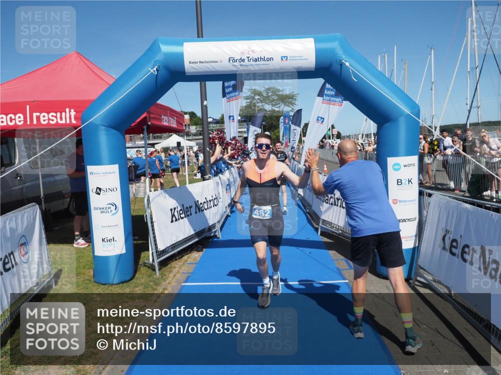 17.08.2025 - KN Förde Triathlon 2025 MichiJ http://msf.ph/oto/8597895 17.08.2025 13:59:54 Laufen 462, 464, 507 meine-sportfotos.de