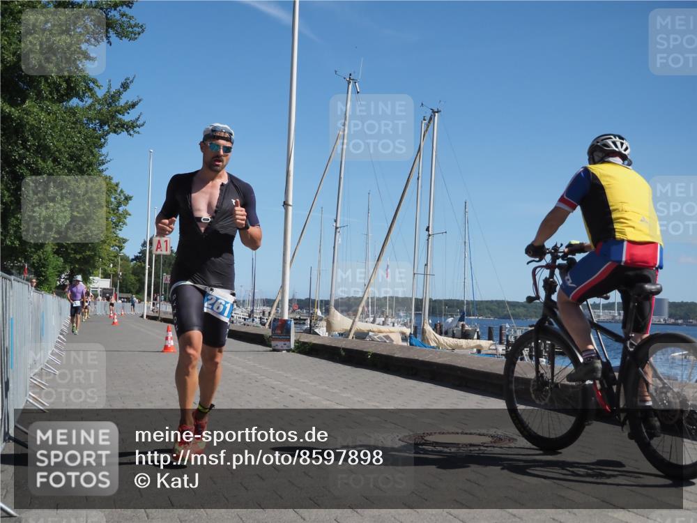 17.08.2025 - KN Förde Triathlon 2025 KatJ http://msf.ph/oto/8597898 17.08.2025 11:47:23 Laufen 261 meine-sportfotos.de