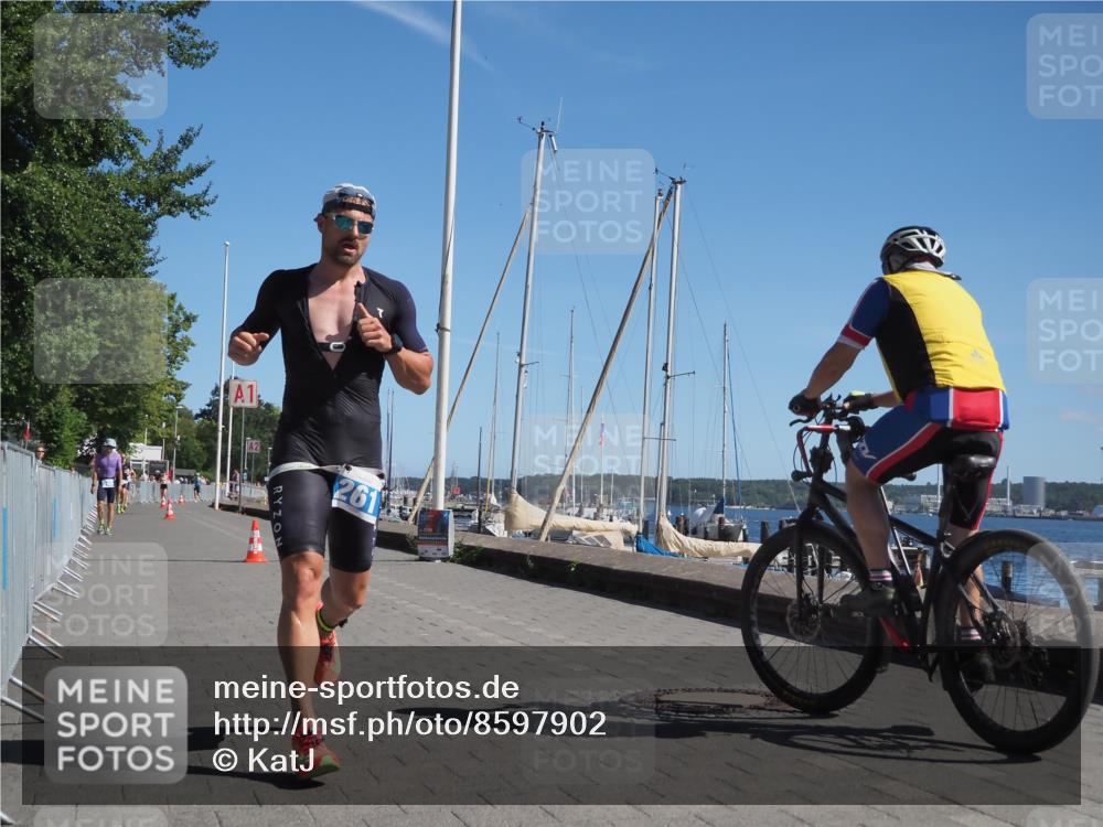 17.08.2025 - KN Förde Triathlon 2025 KatJ http://msf.ph/oto/8597902 17.08.2025 11:47:23 Laufen 261 meine-sportfotos.de