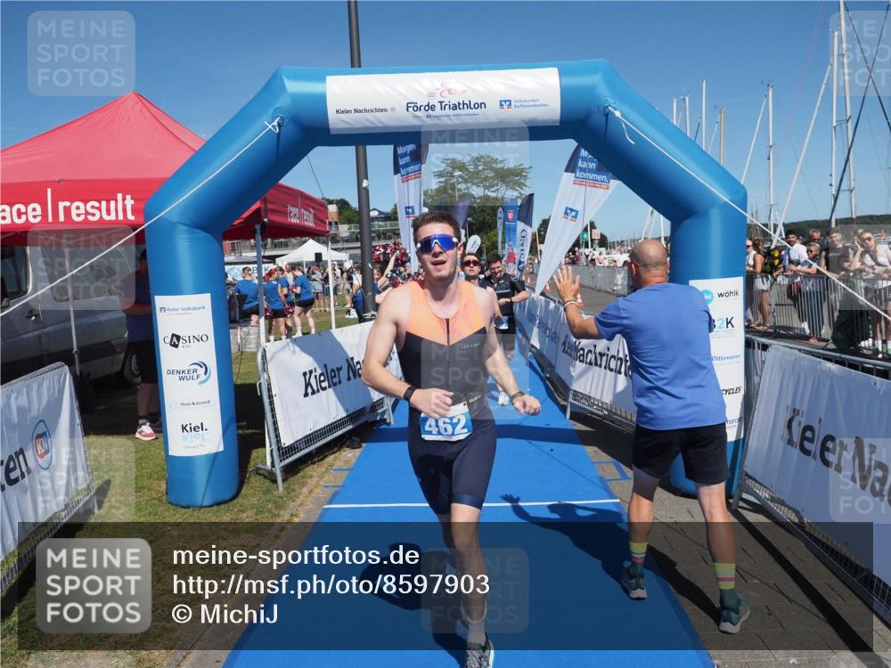 17.08.2025 - KN Förde Triathlon 2025 MichiJ http://msf.ph/oto/8597903 17.08.2025 13:59:55 Laufen 462, 464, 507 meine-sportfotos.de