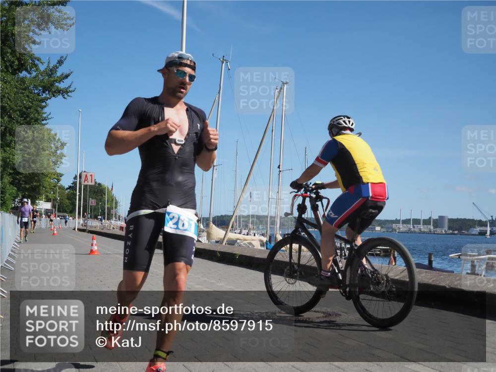 17.08.2025 - KN Förde Triathlon 2025 KatJ http://msf.ph/oto/8597915 17.08.2025 11:47:24 Laufen 261 meine-sportfotos.de