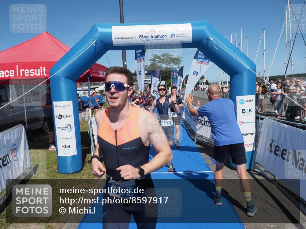 17.08.2025 - KN Förde Triathlon 2025 MichiJ http://msf.ph/oto/8597917 17.08.2025 13:59:55 Laufen 462, 464, 507 meine-sportfotos.de