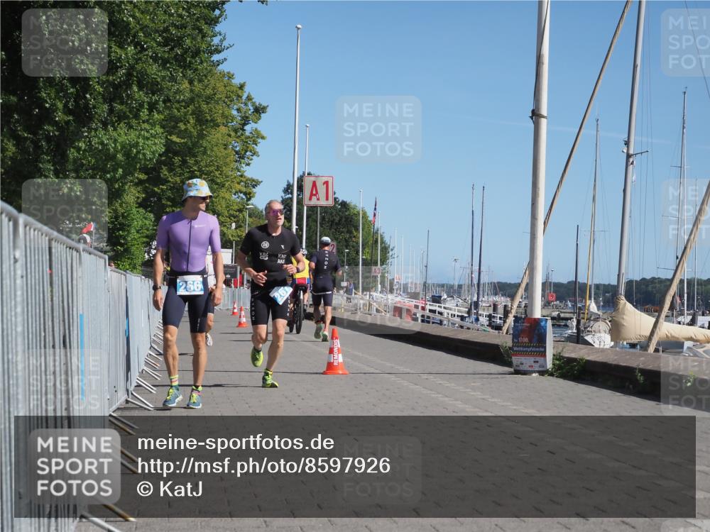 17.08.2025 - KN Förde Triathlon 2025 KatJ http://msf.ph/oto/8597926 17.08.2025 11:47:34 Laufen 266, 267, 287 meine-sportfotos.de