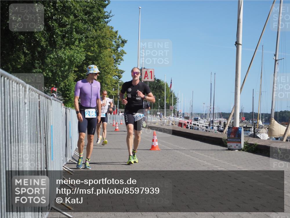 17.08.2025 - KN Förde Triathlon 2025 KatJ http://msf.ph/oto/8597939 17.08.2025 11:47:35 Laufen 266, 267, 287 meine-sportfotos.de