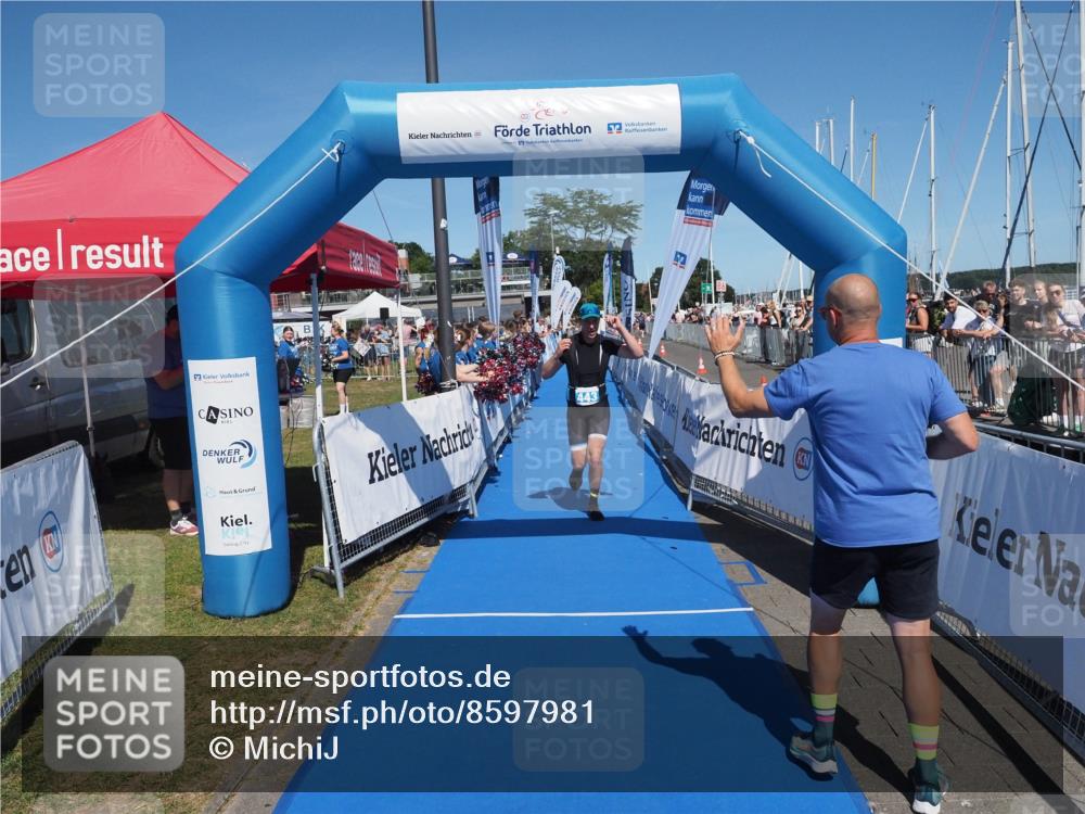 17.08.2025 - KN Förde Triathlon 2025 MichiJ http://msf.ph/oto/8597981 17.08.2025 14:00:02 Laufen 443 meine-sportfotos.de