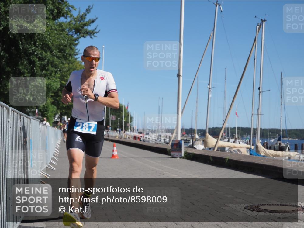 17.08.2025 - KN Förde Triathlon 2025 KatJ http://msf.ph/oto/8598009 17.08.2025 11:47:40 Laufen 266, 267, 275, 287 meine-sportfotos.de