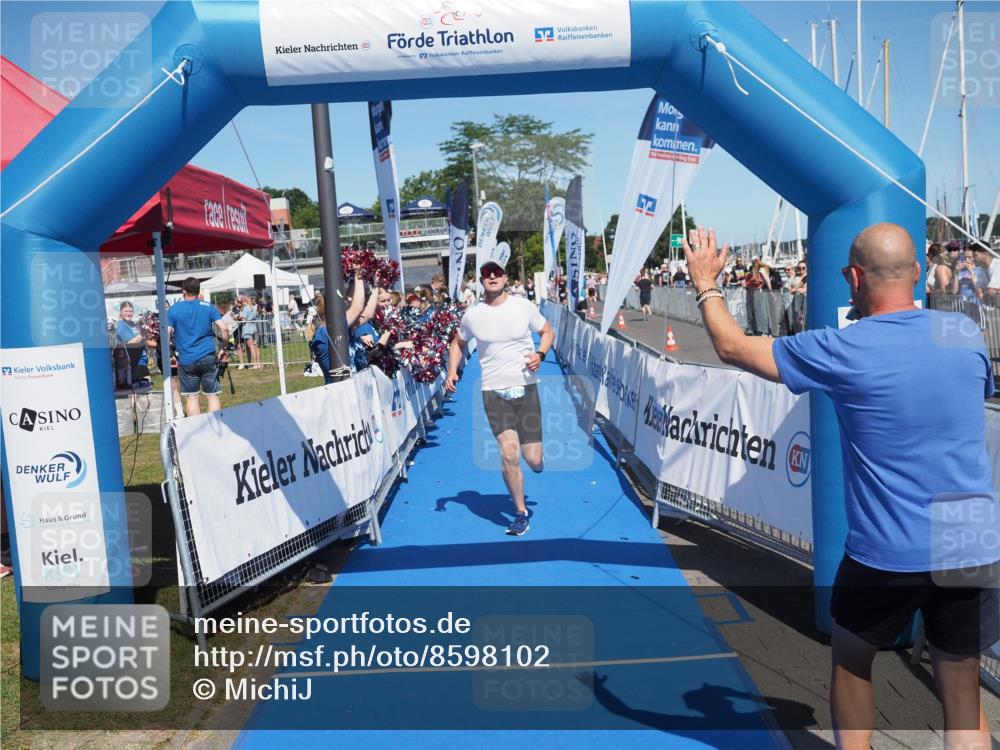 17.08.2025 - KN Förde Triathlon 2025 MichiJ http://msf.ph/oto/8598102 17.08.2025 14:00:18 Laufen 435 meine-sportfotos.de