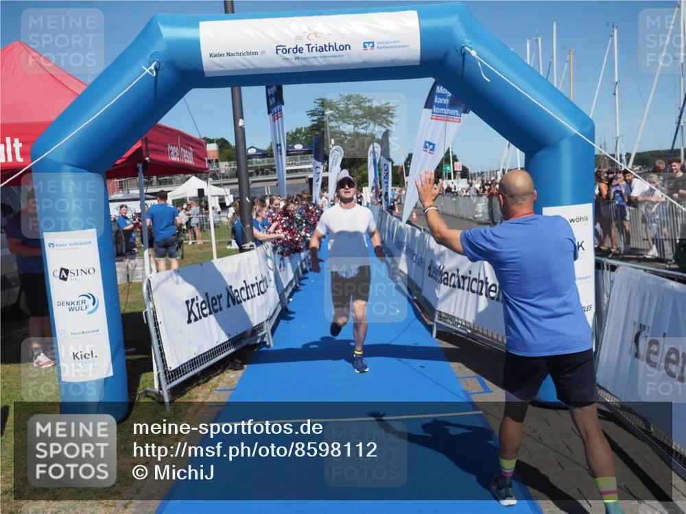 17.08.2025 - KN Förde Triathlon 2025 MichiJ http://msf.ph/oto/8598112 17.08.2025 14:00:18 Laufen 435 meine-sportfotos.de
