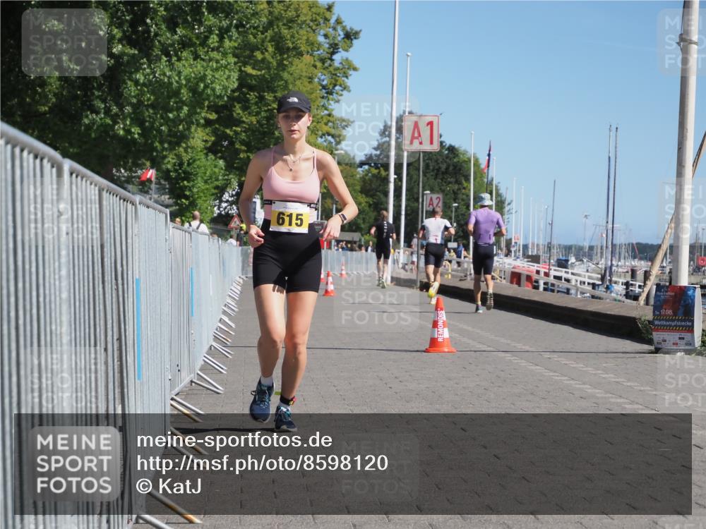 17.08.2025 - KN Förde Triathlon 2025 KatJ http://msf.ph/oto/8598120 17.08.2025 11:47:53 Laufen 615 meine-sportfotos.de