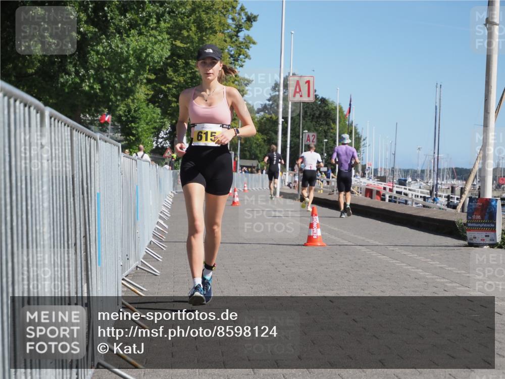 17.08.2025 - KN Förde Triathlon 2025 KatJ http://msf.ph/oto/8598124 17.08.2025 11:47:53 Laufen 615 meine-sportfotos.de