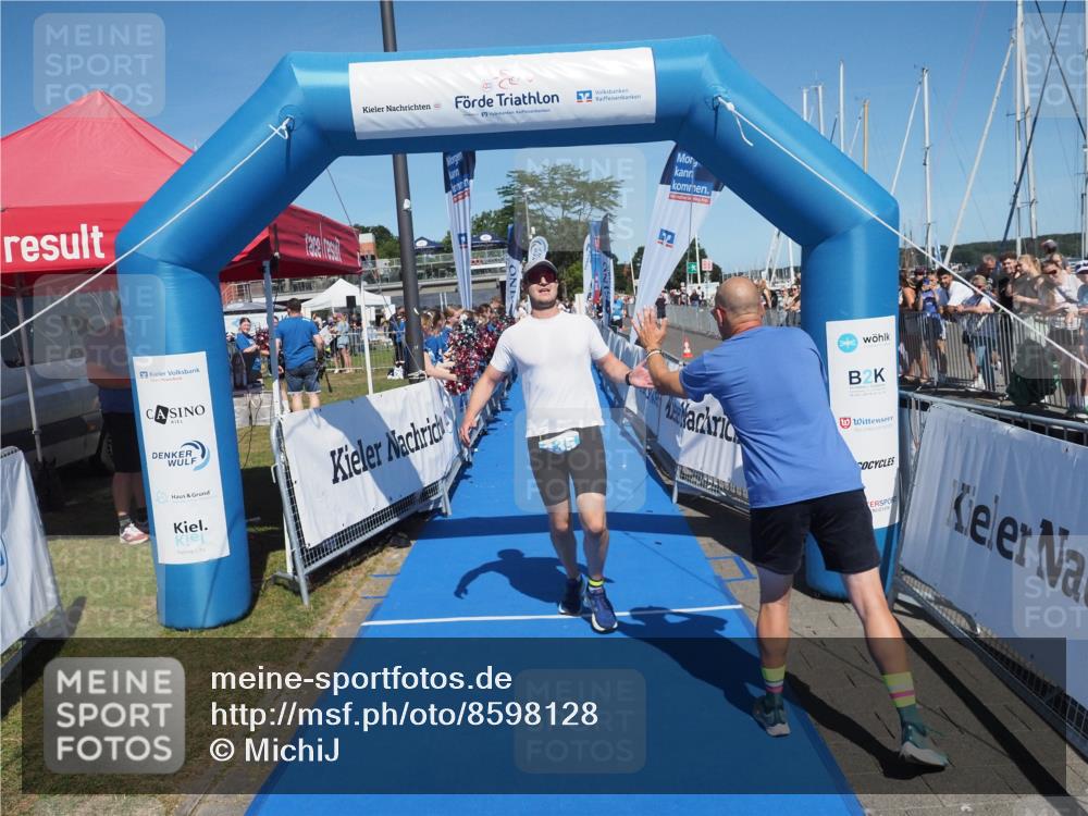 17.08.2025 - KN Förde Triathlon 2025 MichiJ http://msf.ph/oto/8598128 17.08.2025 14:00:19 Laufen 435 meine-sportfotos.de