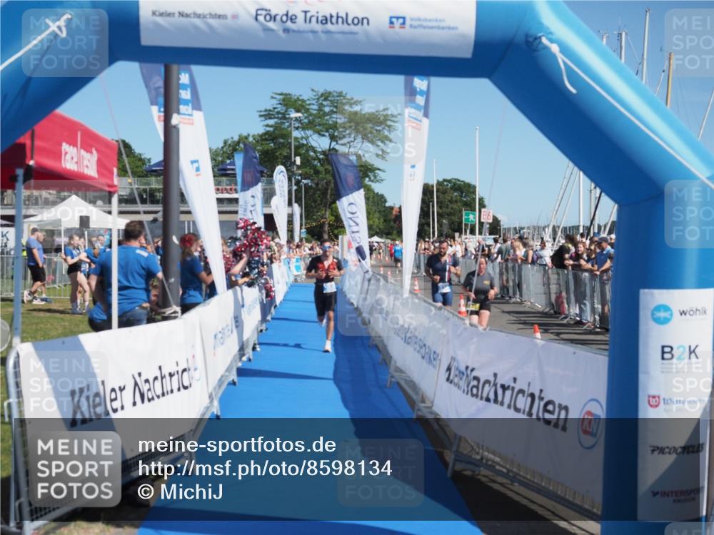 17.08.2025 - KN Förde Triathlon 2025 MichiJ http://msf.ph/oto/8598134 17.08.2025 12:11:31 Laufen 358 meine-sportfotos.de