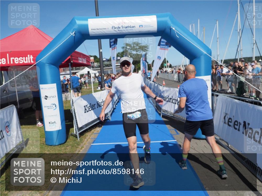 17.08.2025 - KN Förde Triathlon 2025 MichiJ http://msf.ph/oto/8598146 17.08.2025 14:00:19 Laufen 435 meine-sportfotos.de