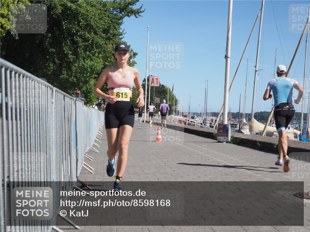 17.08.2025 - KN Förde Triathlon 2025 KatJ http://msf.ph/oto/8598168 17.08.2025 11:47:55 Laufen 615 meine-sportfotos.de