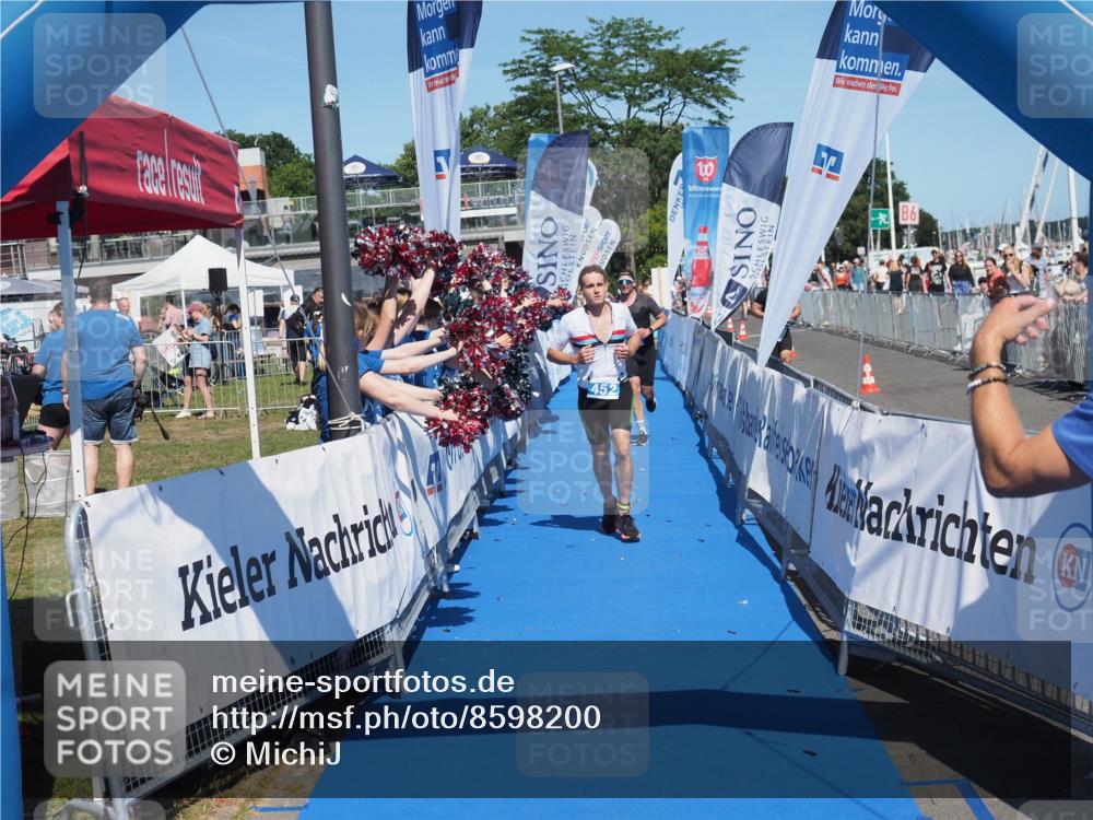 17.08.2025 - KN Förde Triathlon 2025 MichiJ http://msf.ph/oto/8598200 17.08.2025 14:00:29 Laufen 432, 452 meine-sportfotos.de
