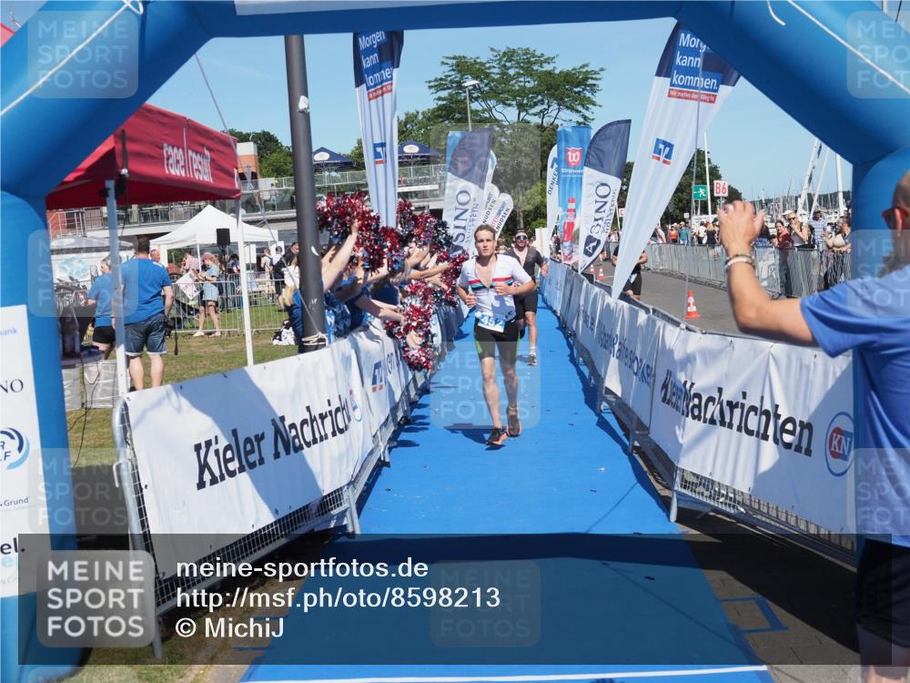 17.08.2025 - KN Förde Triathlon 2025 MichiJ http://msf.ph/oto/8598213 17.08.2025 14:00:29 Laufen 432, 452 meine-sportfotos.de