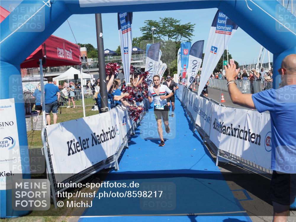 17.08.2025 - KN Förde Triathlon 2025 MichiJ http://msf.ph/oto/8598217 17.08.2025 14:00:29 Laufen 432, 452 meine-sportfotos.de
