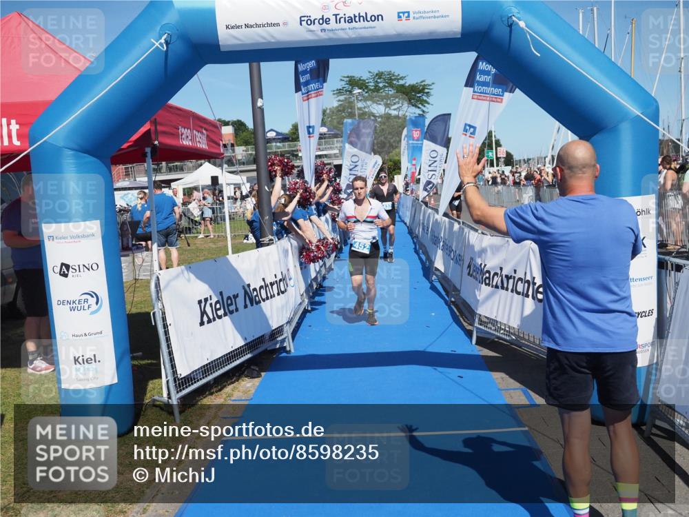 17.08.2025 - KN Förde Triathlon 2025 MichiJ http://msf.ph/oto/8598235 17.08.2025 14:00:30 Laufen 432, 452 meine-sportfotos.de
