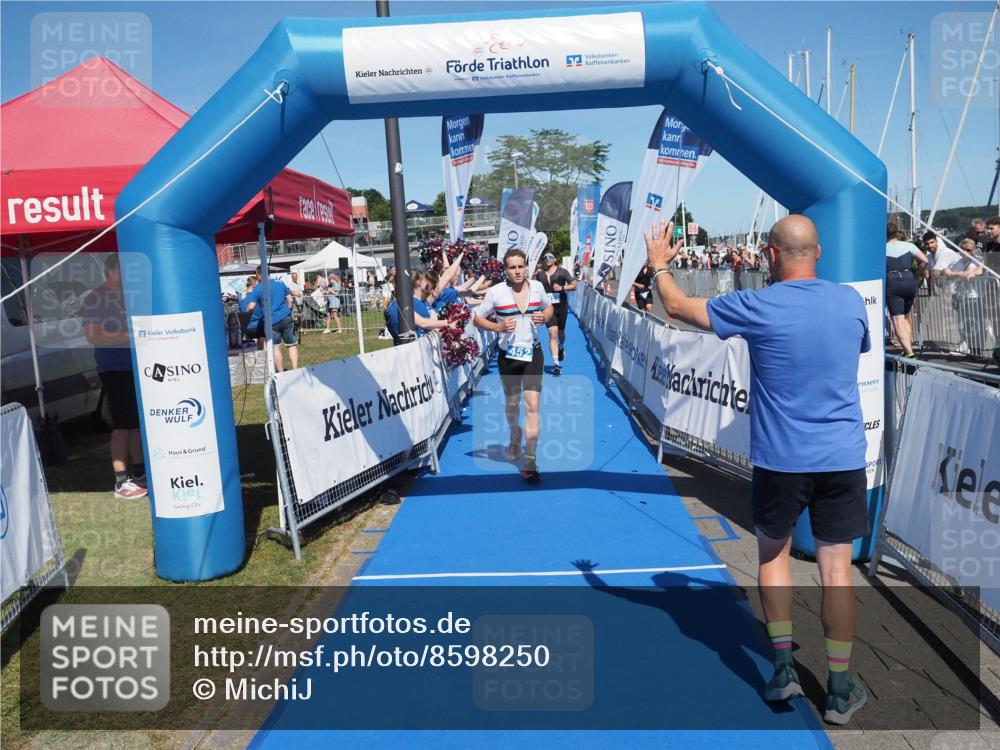 17.08.2025 - KN Förde Triathlon 2025 MichiJ http://msf.ph/oto/8598250 17.08.2025 14:00:30 Laufen 432, 452 meine-sportfotos.de