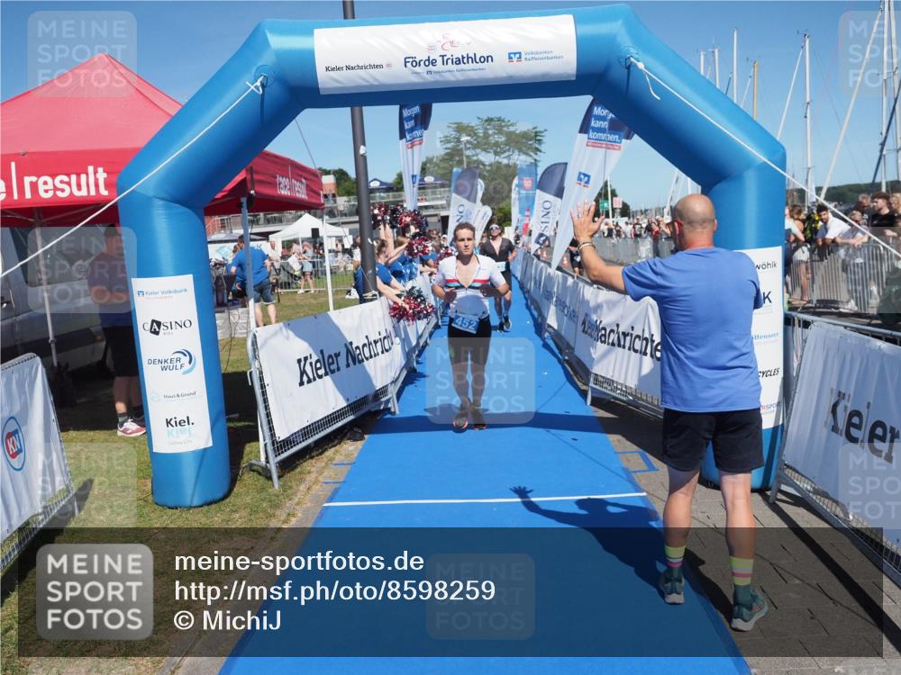 17.08.2025 - KN Förde Triathlon 2025 MichiJ http://msf.ph/oto/8598259 17.08.2025 14:00:31 Laufen 432, 452 meine-sportfotos.de