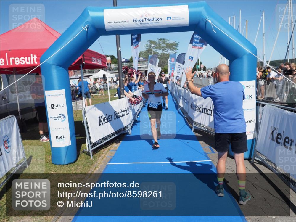 17.08.2025 - KN Förde Triathlon 2025 MichiJ http://msf.ph/oto/8598261 17.08.2025 14:00:31 Laufen 432, 452 meine-sportfotos.de