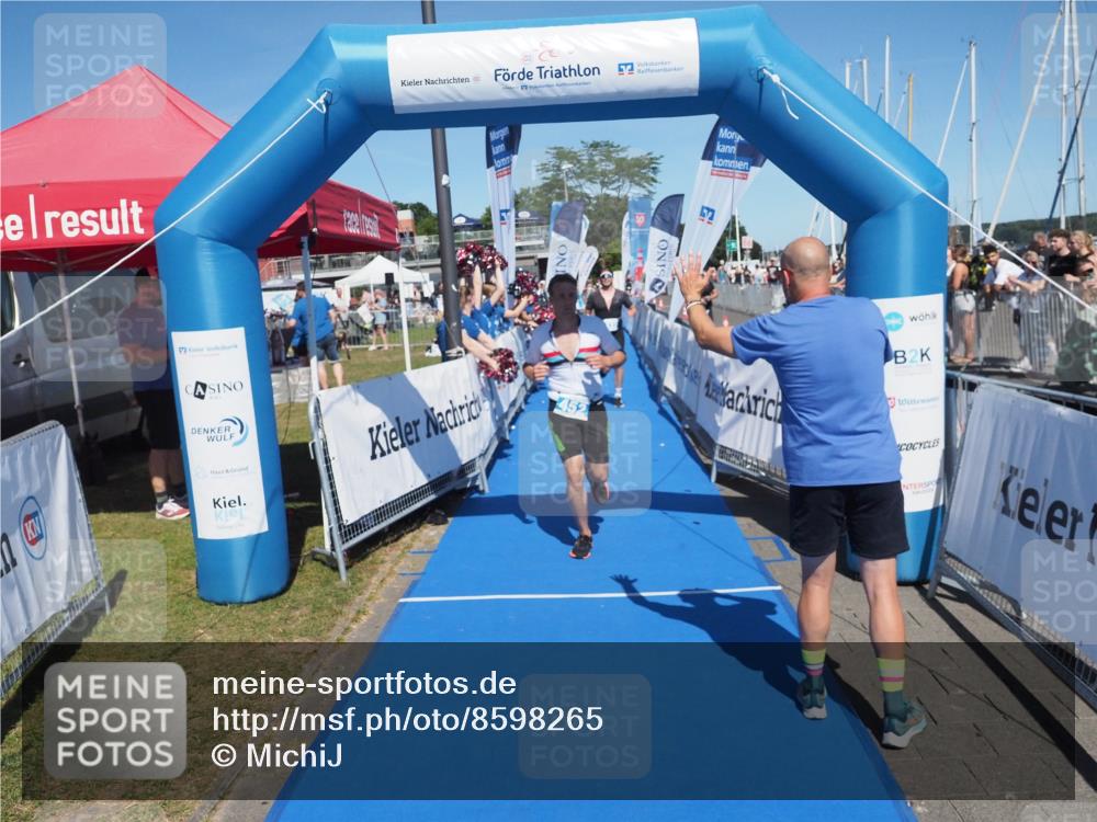 17.08.2025 - KN Förde Triathlon 2025 MichiJ http://msf.ph/oto/8598265 17.08.2025 14:00:31 Laufen 432, 452 meine-sportfotos.de