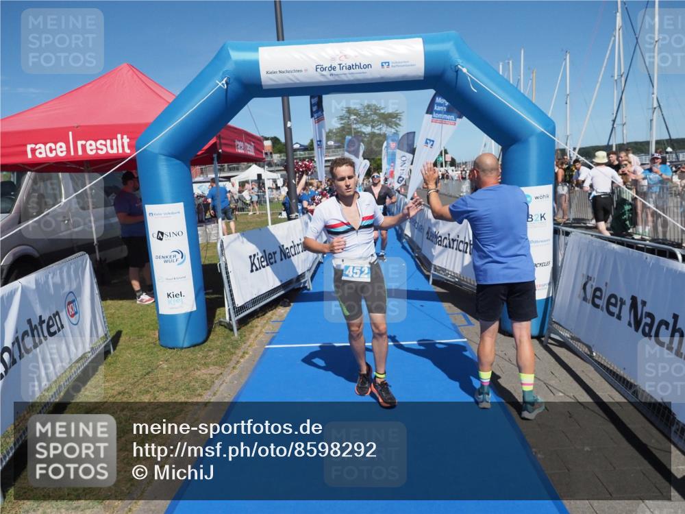 17.08.2025 - KN Förde Triathlon 2025 MichiJ http://msf.ph/oto/8598292 17.08.2025 14:00:32 Laufen 432, 452 meine-sportfotos.de