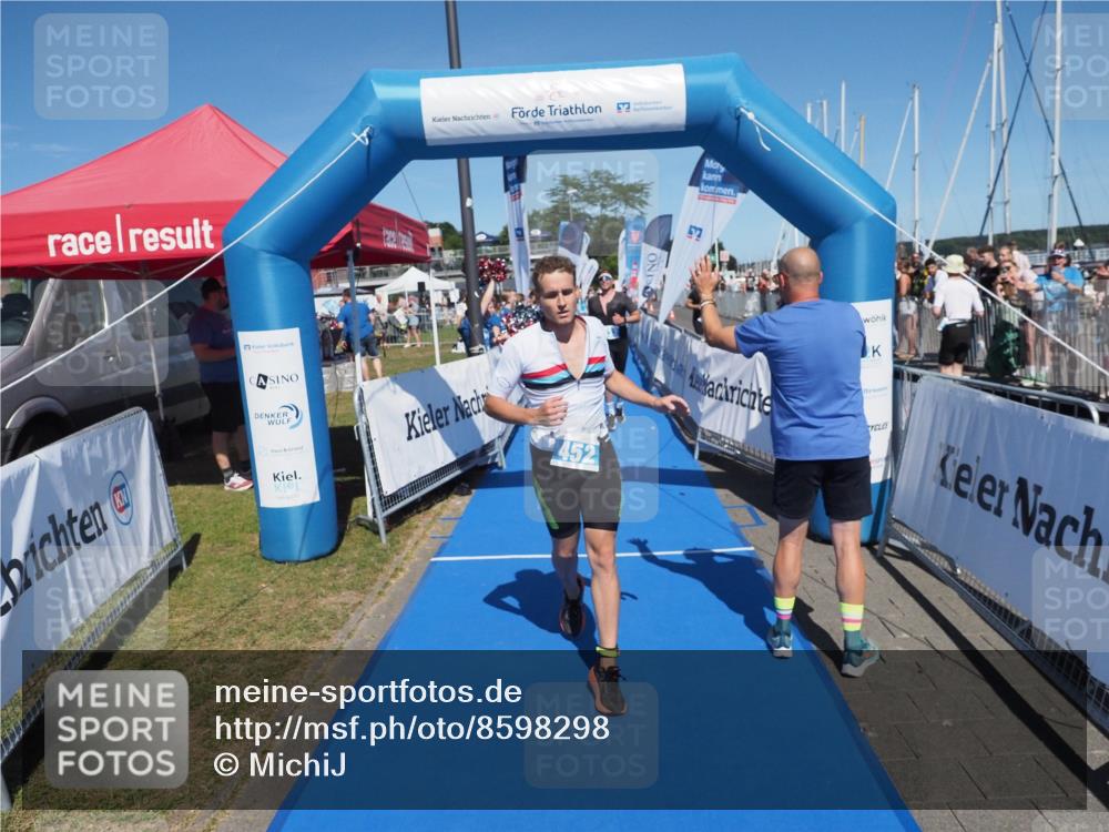 17.08.2025 - KN Förde Triathlon 2025 MichiJ http://msf.ph/oto/8598298 17.08.2025 14:00:32 Laufen 432, 452 meine-sportfotos.de