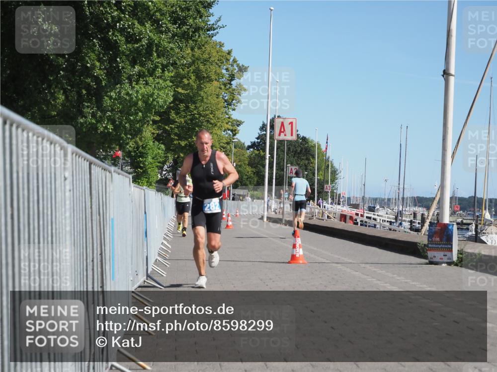 17.08.2025 - KN Förde Triathlon 2025 KatJ http://msf.ph/oto/8598299 17.08.2025 11:48:44 Laufen 282 meine-sportfotos.de