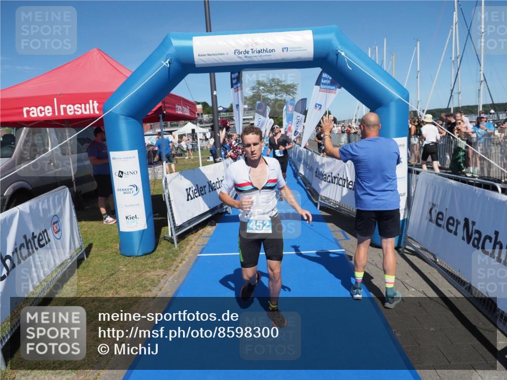 17.08.2025 - KN Förde Triathlon 2025 MichiJ http://msf.ph/oto/8598300 17.08.2025 14:00:32 Laufen 432, 452 meine-sportfotos.de