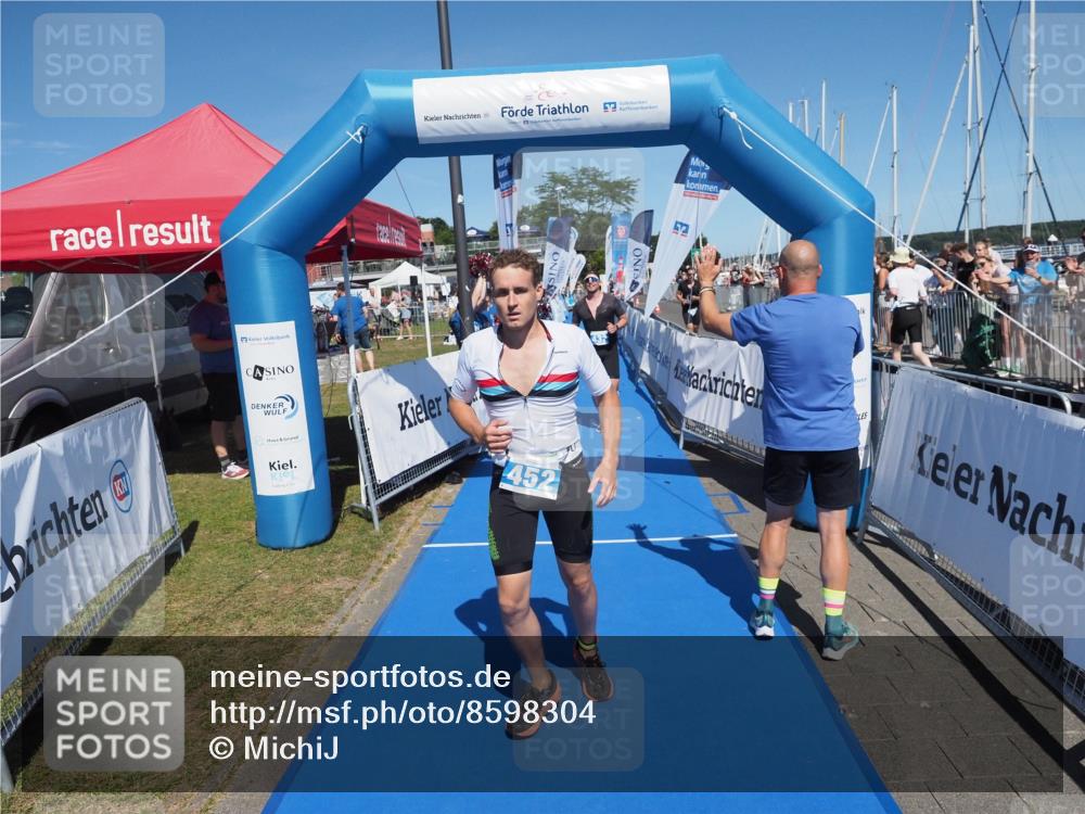 17.08.2025 - KN Förde Triathlon 2025 MichiJ http://msf.ph/oto/8598304 17.08.2025 14:00:32 Laufen 432, 452 meine-sportfotos.de
