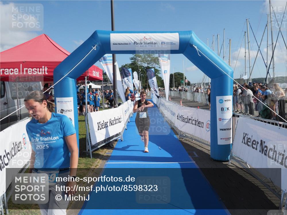 17.08.2025 - KN Förde Triathlon 2025 MichiJ http://msf.ph/oto/8598323 17.08.2025 10:45:48 Laufen 169, 208 meine-sportfotos.de