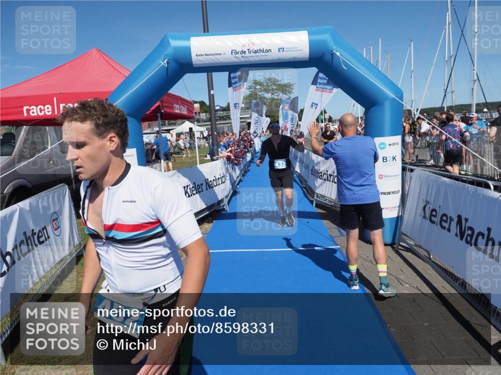 17.08.2025 - KN Förde Triathlon 2025 MichiJ http://msf.ph/oto/8598331 17.08.2025 14:00:33 Laufen 432, 452 meine-sportfotos.de