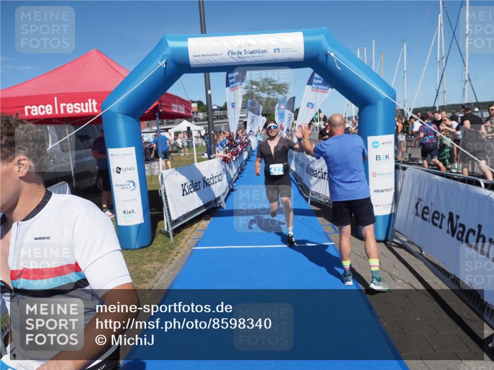17.08.2025 - KN Förde Triathlon 2025 MichiJ http://msf.ph/oto/8598340 17.08.2025 14:00:33 Laufen 432, 452 meine-sportfotos.de