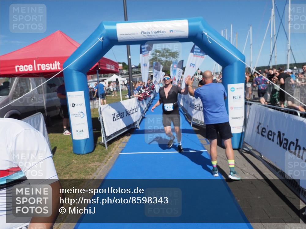 17.08.2025 - KN Förde Triathlon 2025 MichiJ http://msf.ph/oto/8598343 17.08.2025 14:00:33 Laufen 432, 452 meine-sportfotos.de
