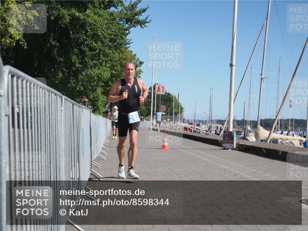 17.08.2025 - KN Förde Triathlon 2025 KatJ http://msf.ph/oto/8598344 17.08.2025 11:48:45 Laufen 282, 620 meine-sportfotos.de