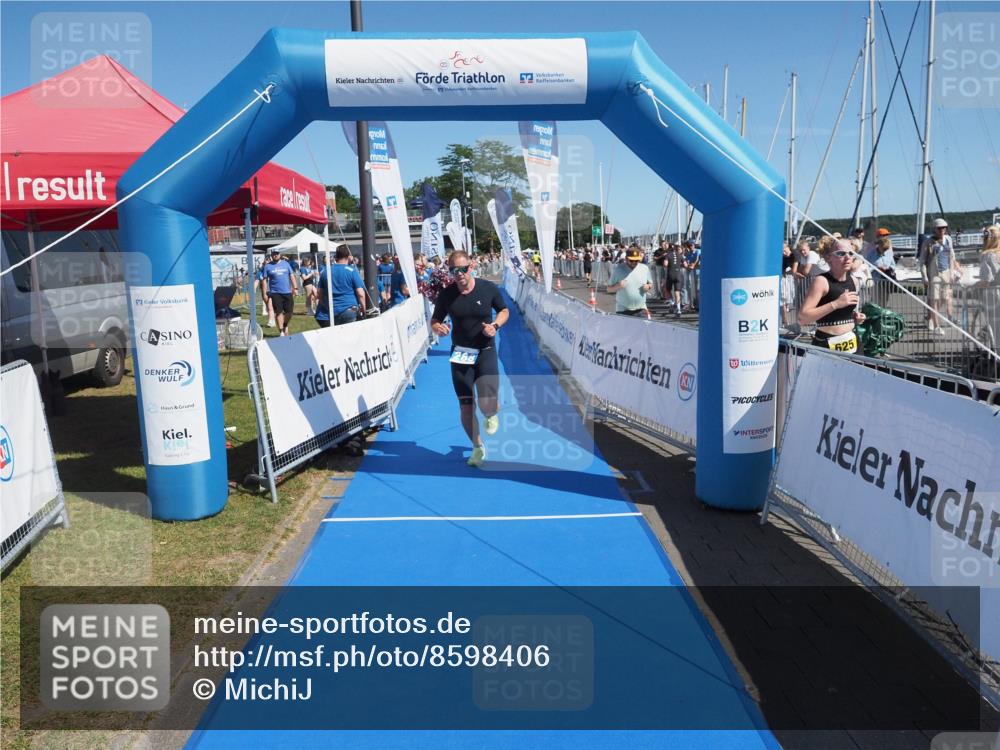 17.08.2025 - KN Förde Triathlon 2025 MichiJ http://msf.ph/oto/8598406 17.08.2025 12:11:59 Laufen 288 meine-sportfotos.de