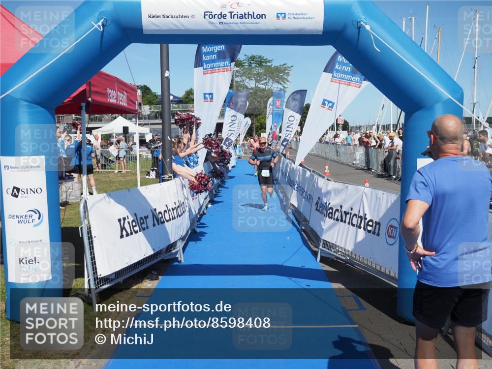 17.08.2025 - KN Förde Triathlon 2025 MichiJ http://msf.ph/oto/8598408 17.08.2025 14:01:03 Laufen 505, 522 meine-sportfotos.de