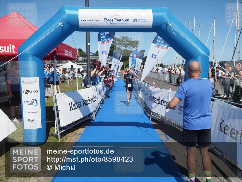 17.08.2025 - KN Förde Triathlon 2025 MichiJ http://msf.ph/oto/8598423 17.08.2025 14:01:03 Laufen 505, 522 meine-sportfotos.de