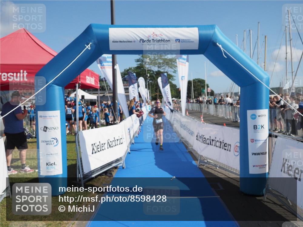 17.08.2025 - KN Förde Triathlon 2025 MichiJ http://msf.ph/oto/8598428 17.08.2025 10:46:17 Laufen 156 meine-sportfotos.de