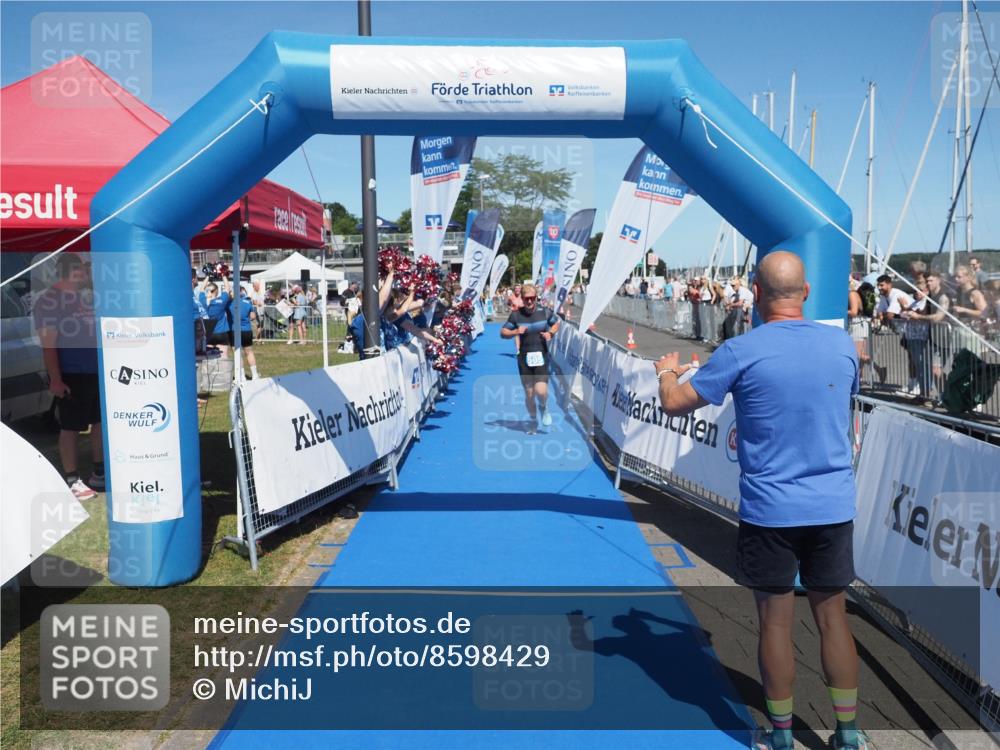 17.08.2025 - KN Förde Triathlon 2025 MichiJ http://msf.ph/oto/8598429 17.08.2025 14:01:04 Laufen 505, 522 meine-sportfotos.de