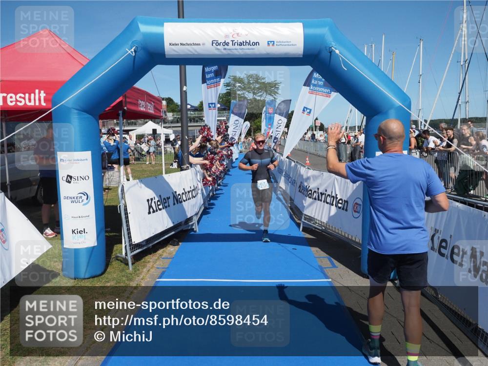 17.08.2025 - KN Förde Triathlon 2025 MichiJ http://msf.ph/oto/8598454 17.08.2025 14:01:04 Laufen 505, 522 meine-sportfotos.de