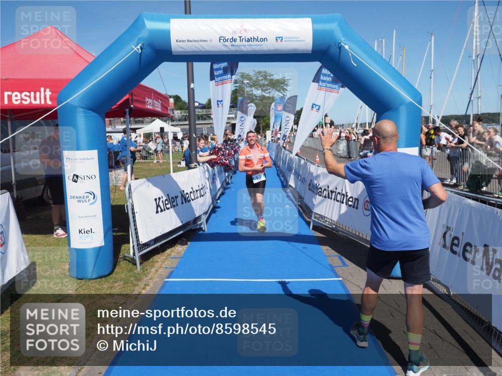 17.08.2025 - KN Förde Triathlon 2025 MichiJ http://msf.ph/oto/8598545 17.08.2025 14:01:07 Laufen 505, 522 meine-sportfotos.de